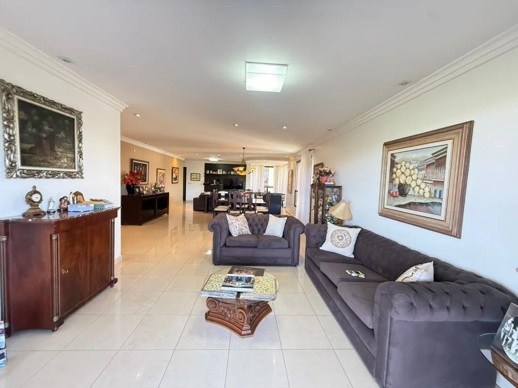 Fachada do Apartamento à Venda no Alameda das Rosas