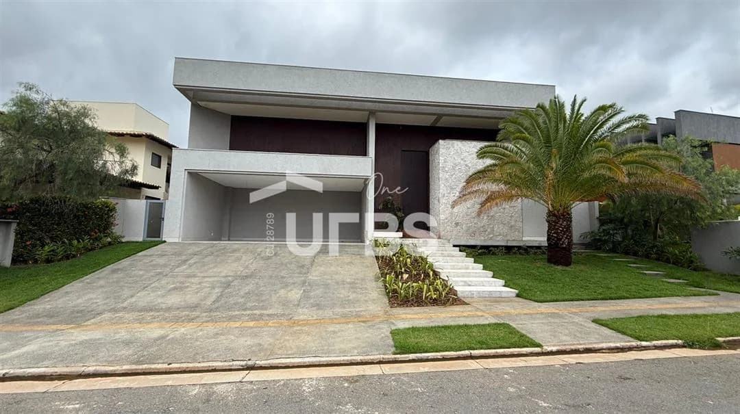 Fachada do Casa de Condomínio no Alphaville Ipês 4 quartos, sendo 4 suítes