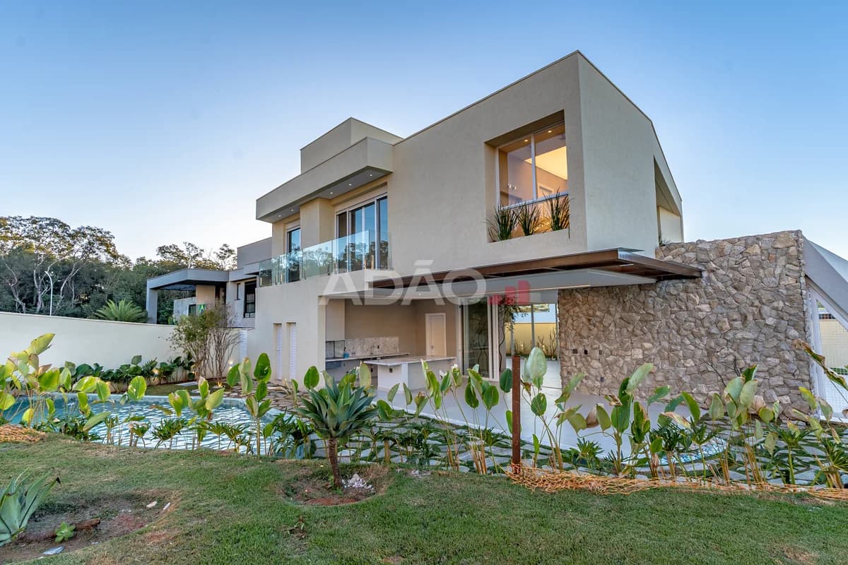 Fachada do Casa no Jardins França | 387m² | 5 Suítes | Piscina Aquecida