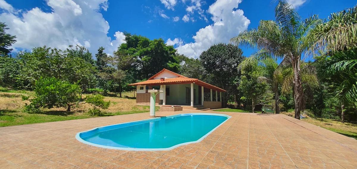 Fachada do CHÁCARA COM PISCINA EM CONDOMÍNIO FECHADO