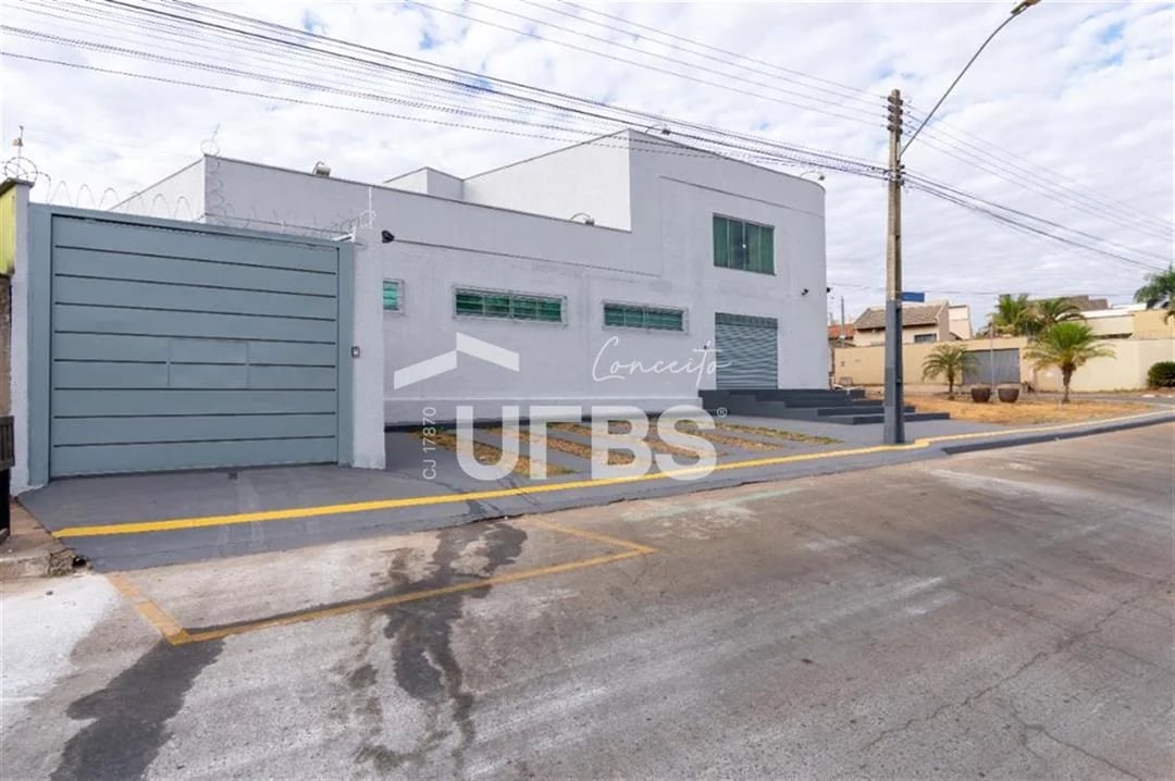 Galpão à Venda no Residencial Vereda dos Buritis em Goiânia - Imagem 1