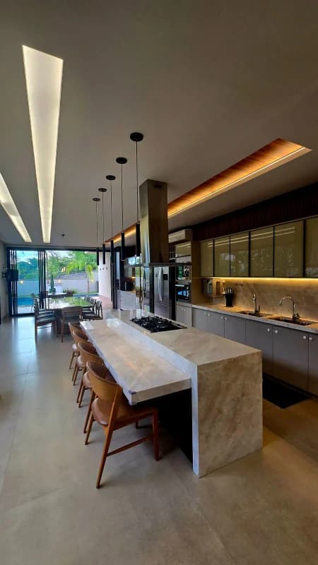 Fachada do Sobrado à Venda no Condomínio do Lago - 320m² e 5 Suítes